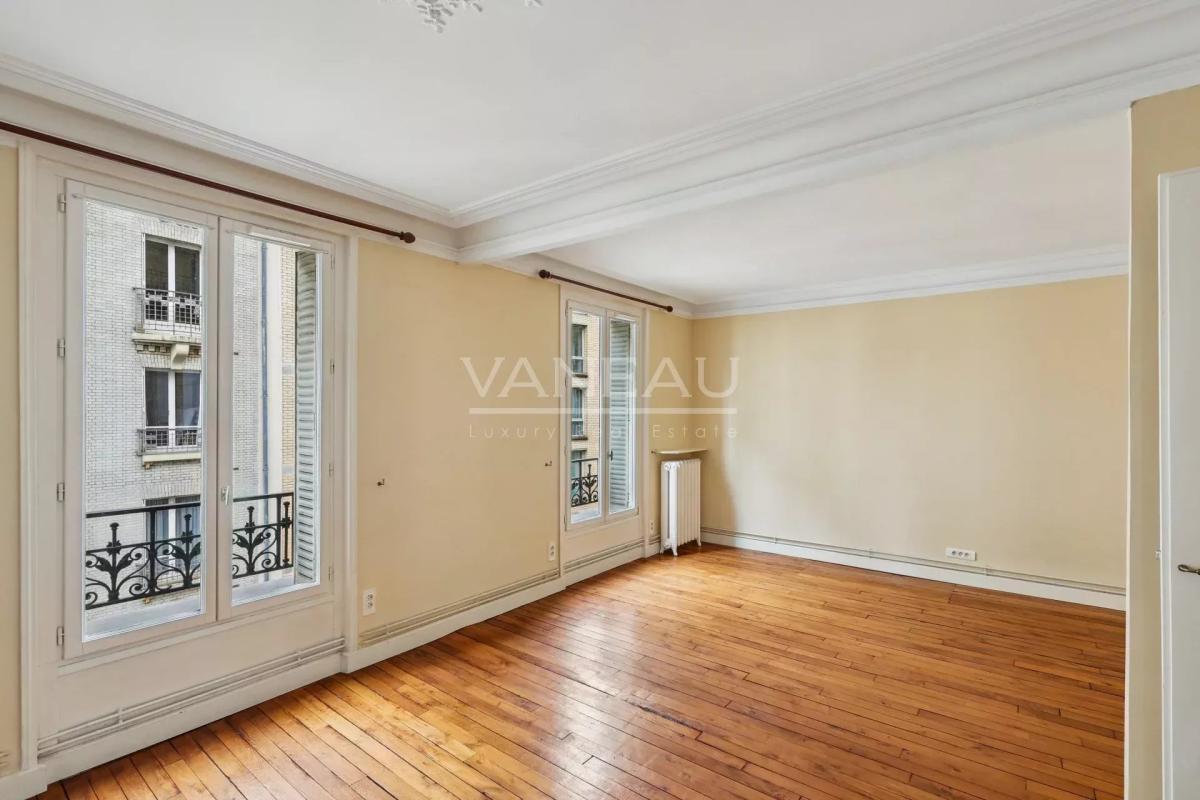 PARIS XVe - Falguière/Montparnasse - Appartement trois pièces av
