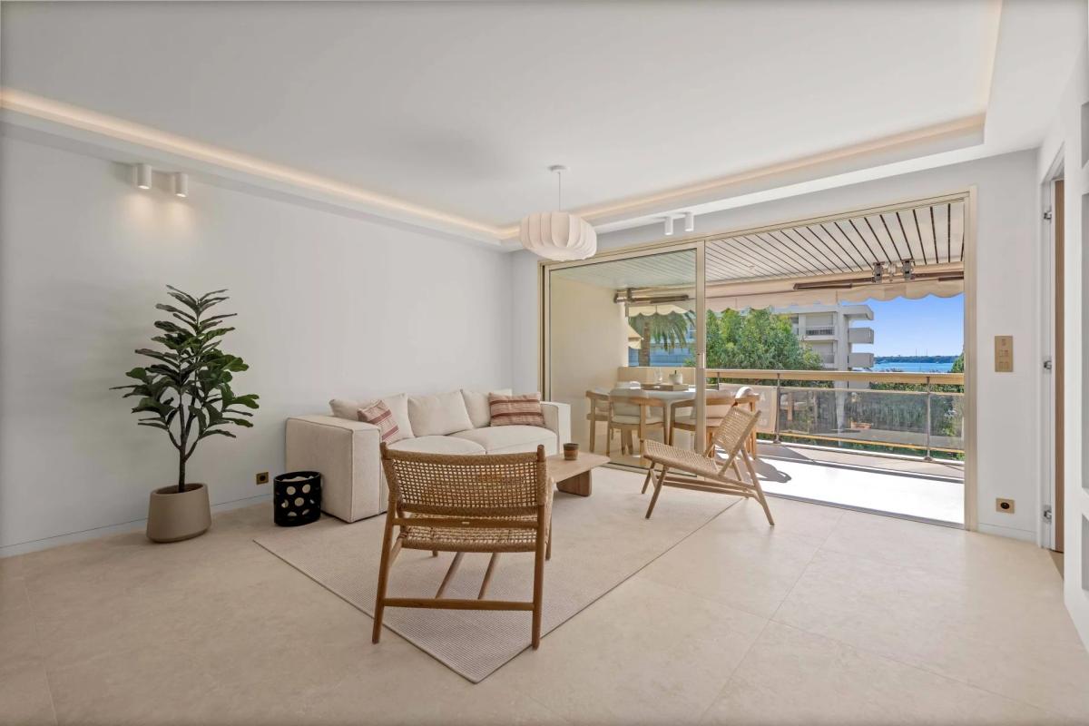 CANNES PALM BEACH APPARTEMENT A VENDRE