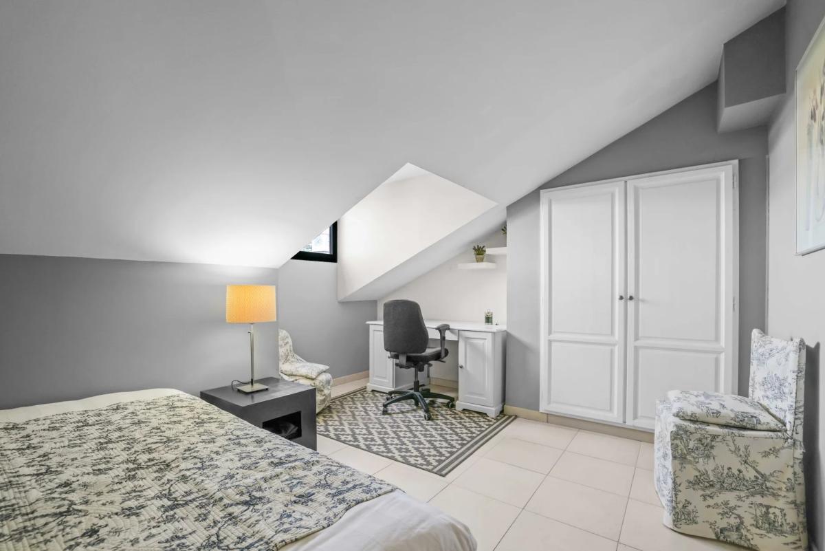 Cannes Saint-Nicolas – Superbe duplex de 5 pièces au dernier éta