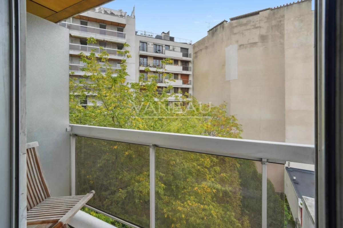 Paris XVIème - Ranelagh - Studio avec balcon