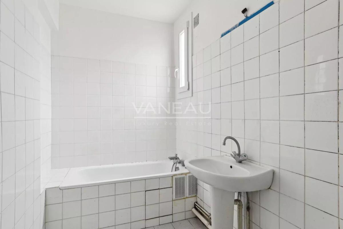 Paris Xe - Rue du faubourg Saint-Denis - Charmant trois pièces -