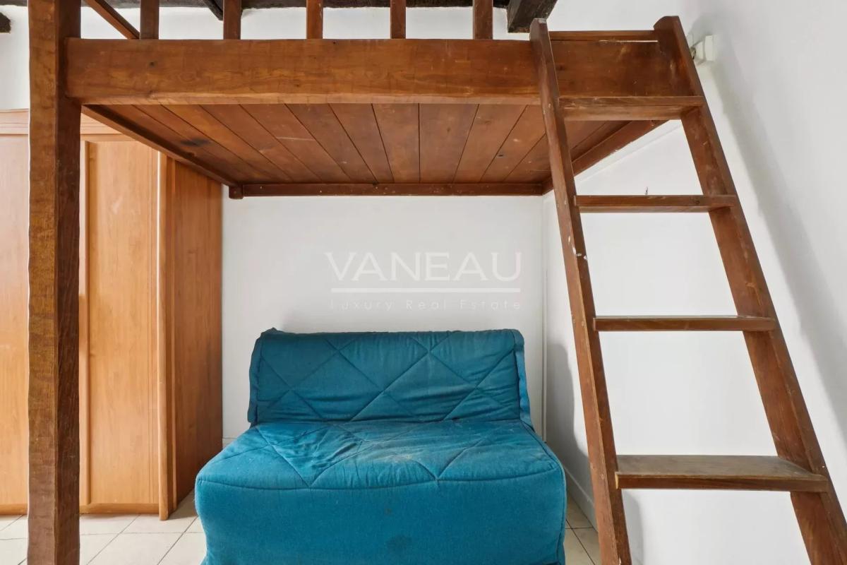 Exclusivité - Paris IVe - Charmant studio en très bon état