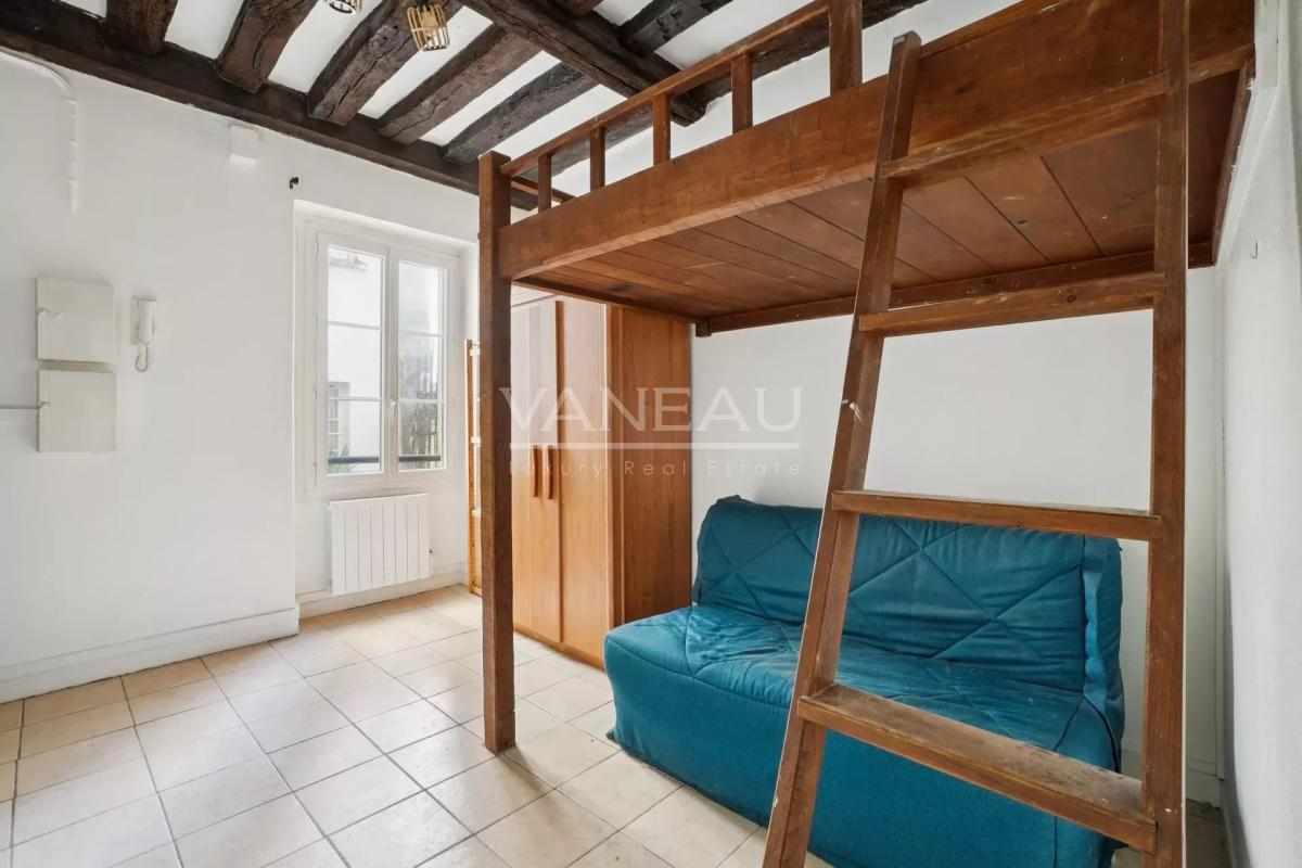 Exclusivité - Paris IVe - Charmant studio en très bon état