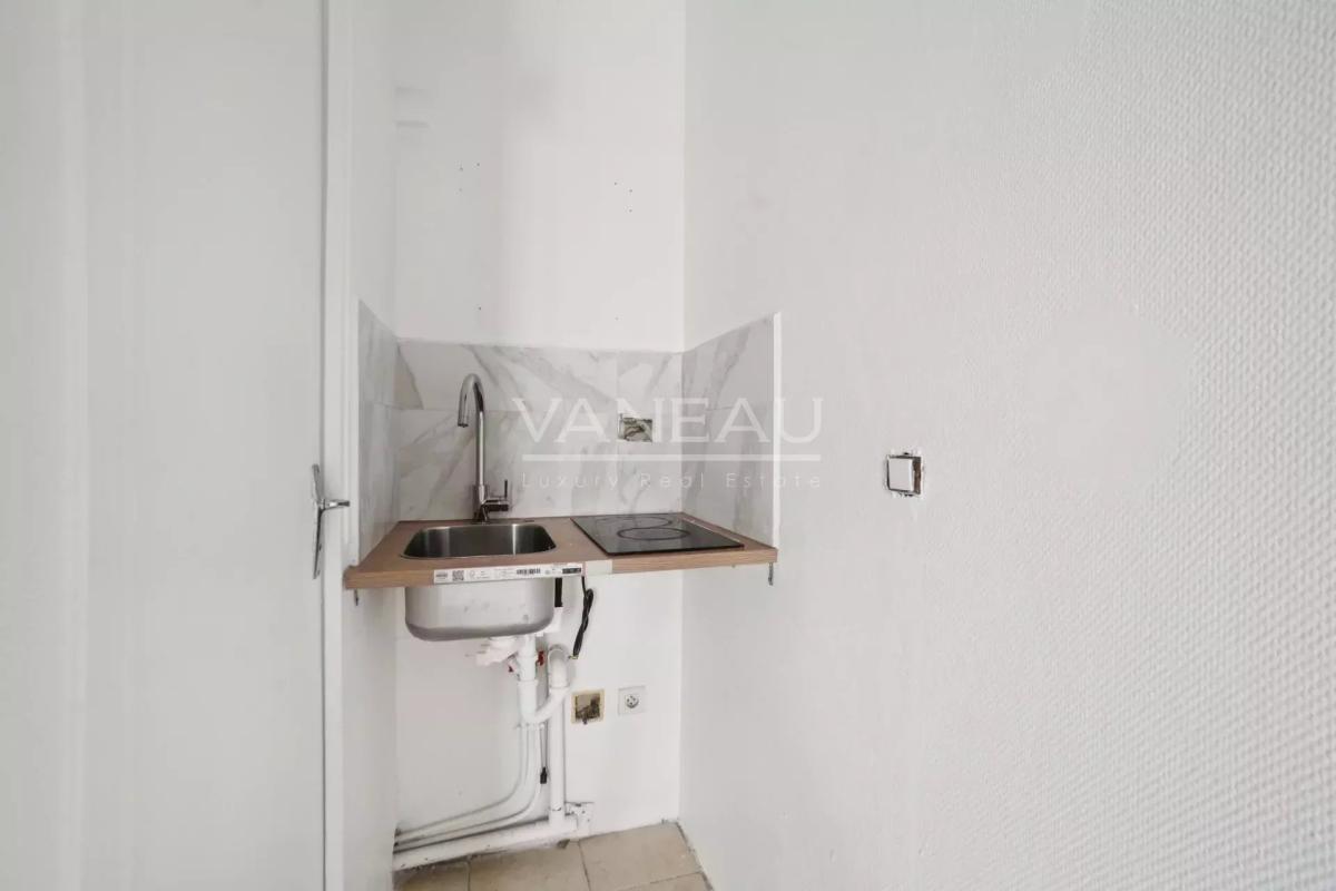 Exclusivité - Paris IVe - Charmant studio en très bon état