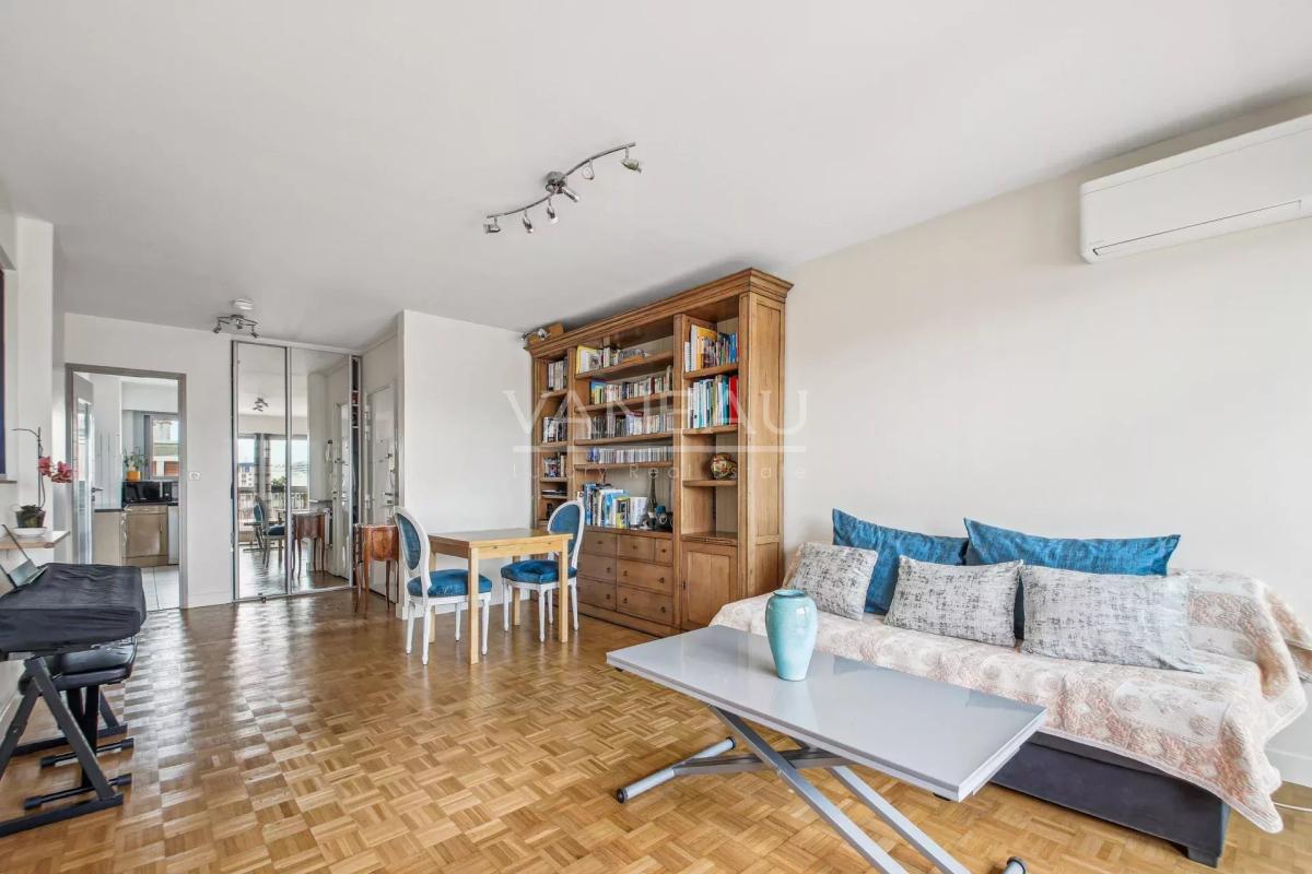 Paris XVe – Boucicaut / Charles Michels : Appartement dernier ét