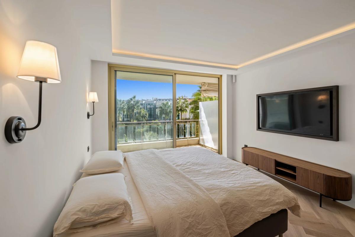 Studio rénové à vendre Cannes Croisette