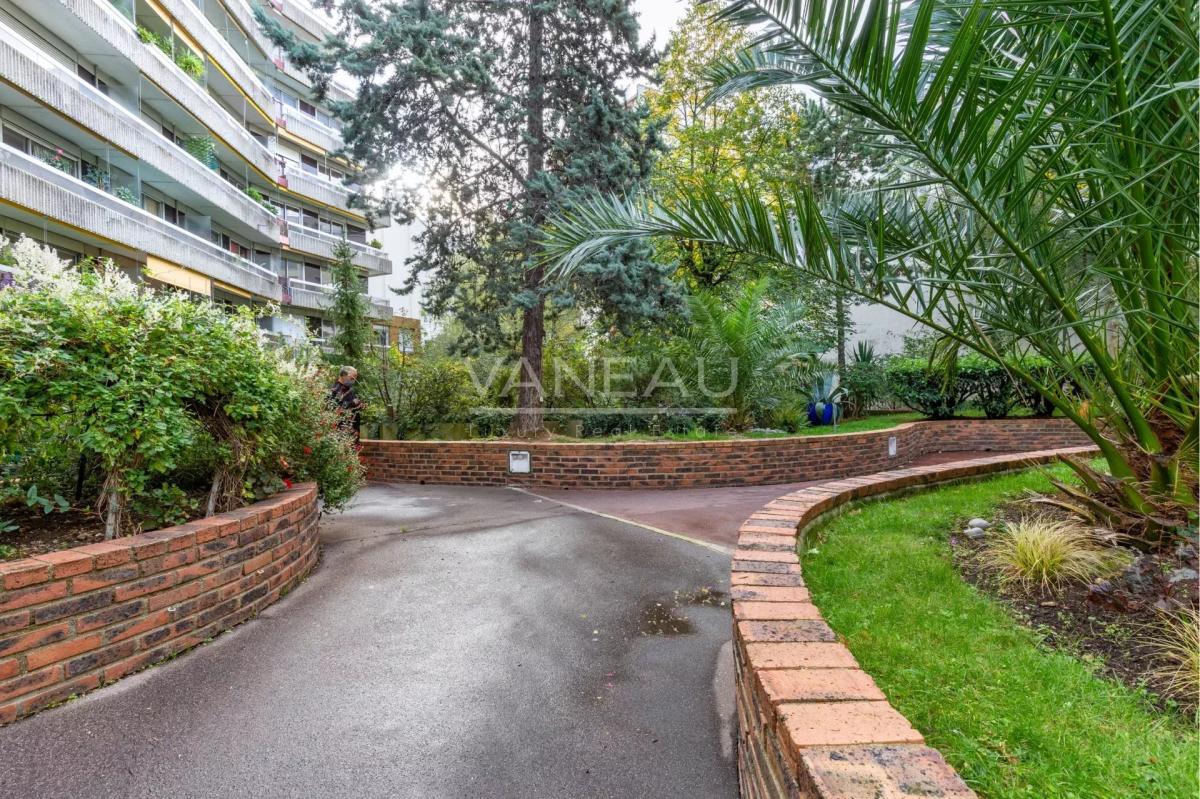 Paris 15e Alleray-Vaugirard - 3 pièces avec extérieurs