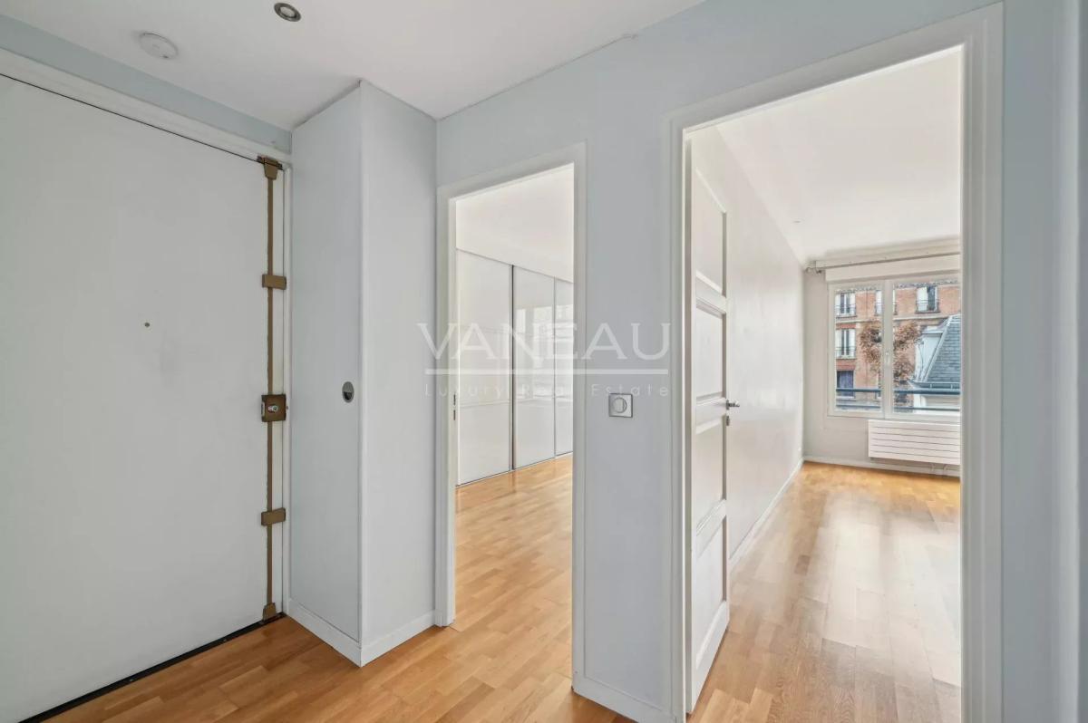 PARIS 16ème - Rue BOILEAU - Bel Appartement calme et lumineux