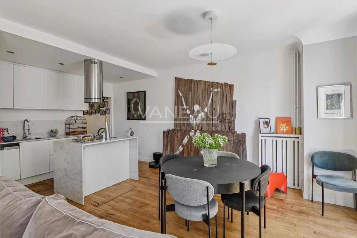 Paris XVI -  Boileau - Claude Lorrain -  Appartement deux chambr