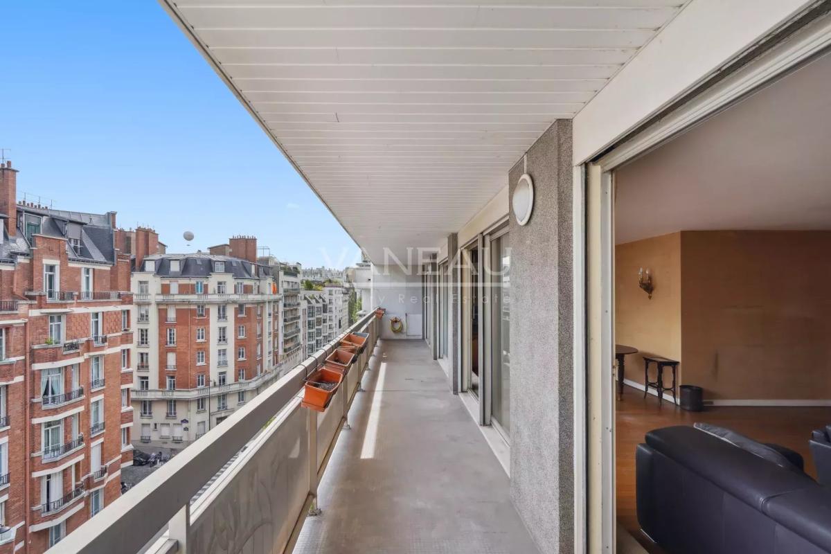 Paris XVIe - Mirabeau - Appartement familial et de réception ave