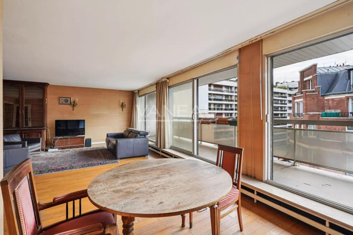 Paris XVIe - Mirabeau - Appartement familial et de réception ave