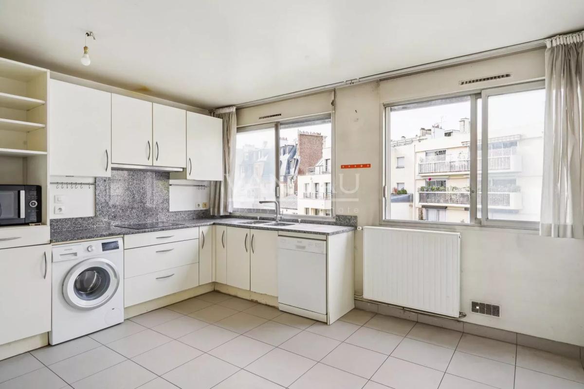 Paris XVIe - Mirabeau - Appartement familial et de réception ave