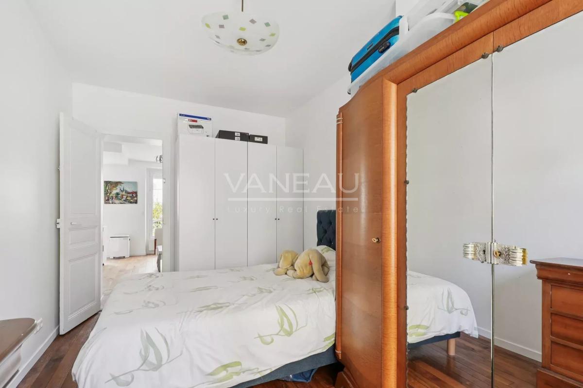 Paris XVème – Village Saint-Charles – Appartement 2 pièces en pa