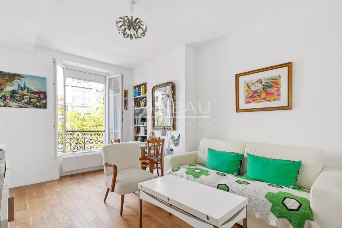 Paris XVème – Village Saint-Charles – Appartement 2 pièces en pa