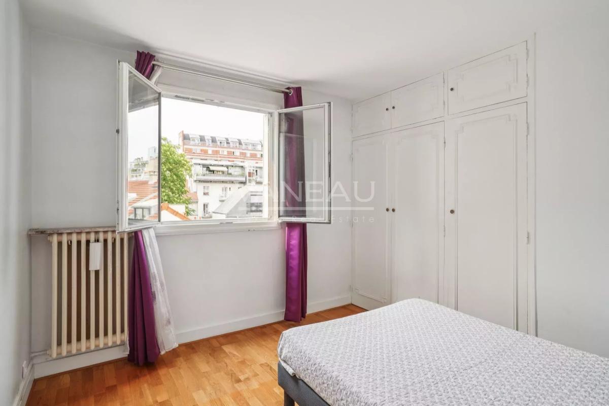 Paris XVe - Blomet - Appartement trois pièces avec vue dégagée