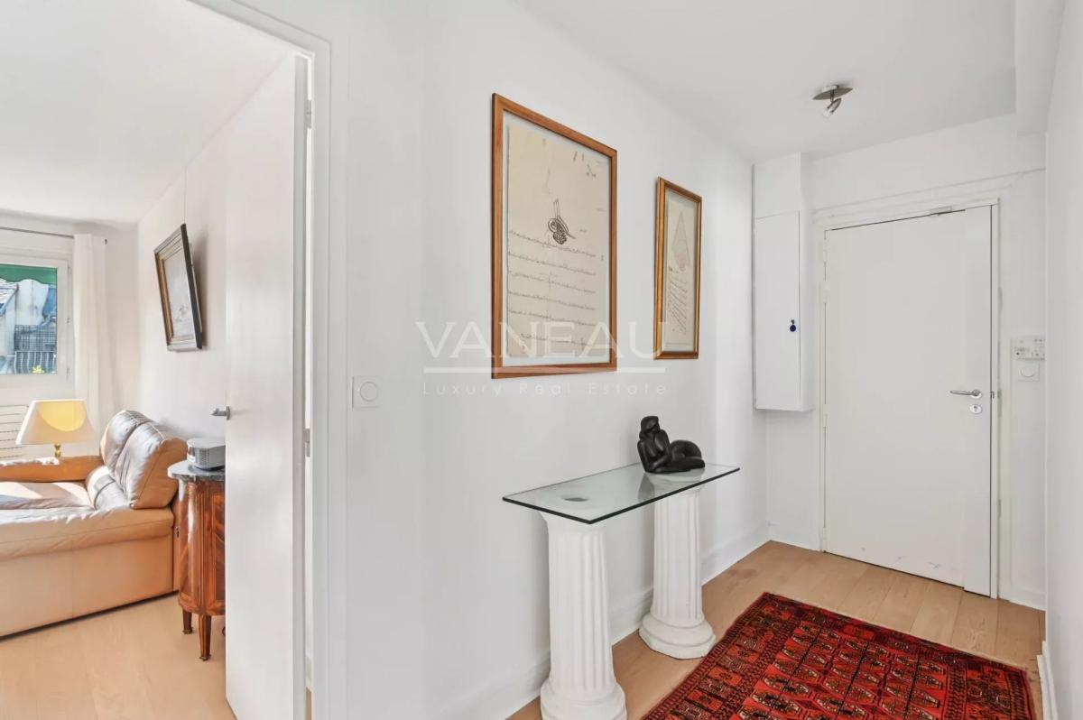 Bel Appartement à Vendre - Paris 16ème