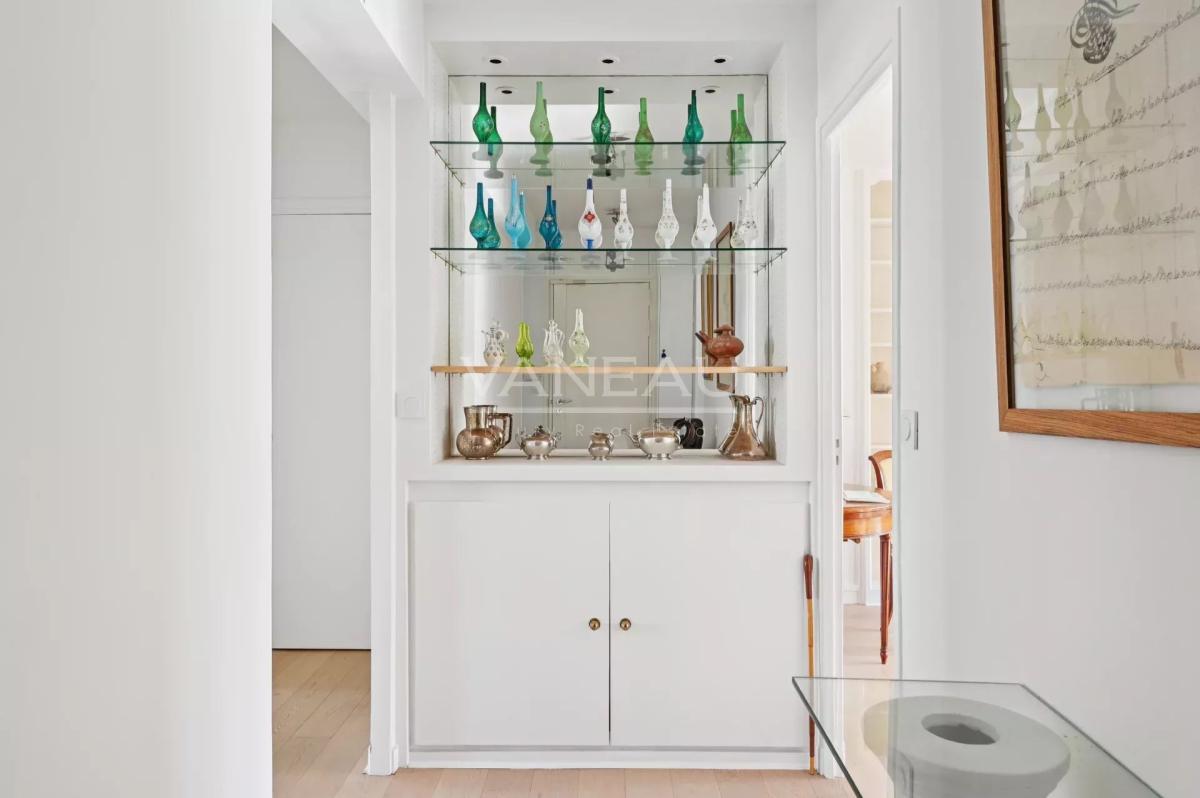 Bel Appartement à Vendre - Paris 16ème