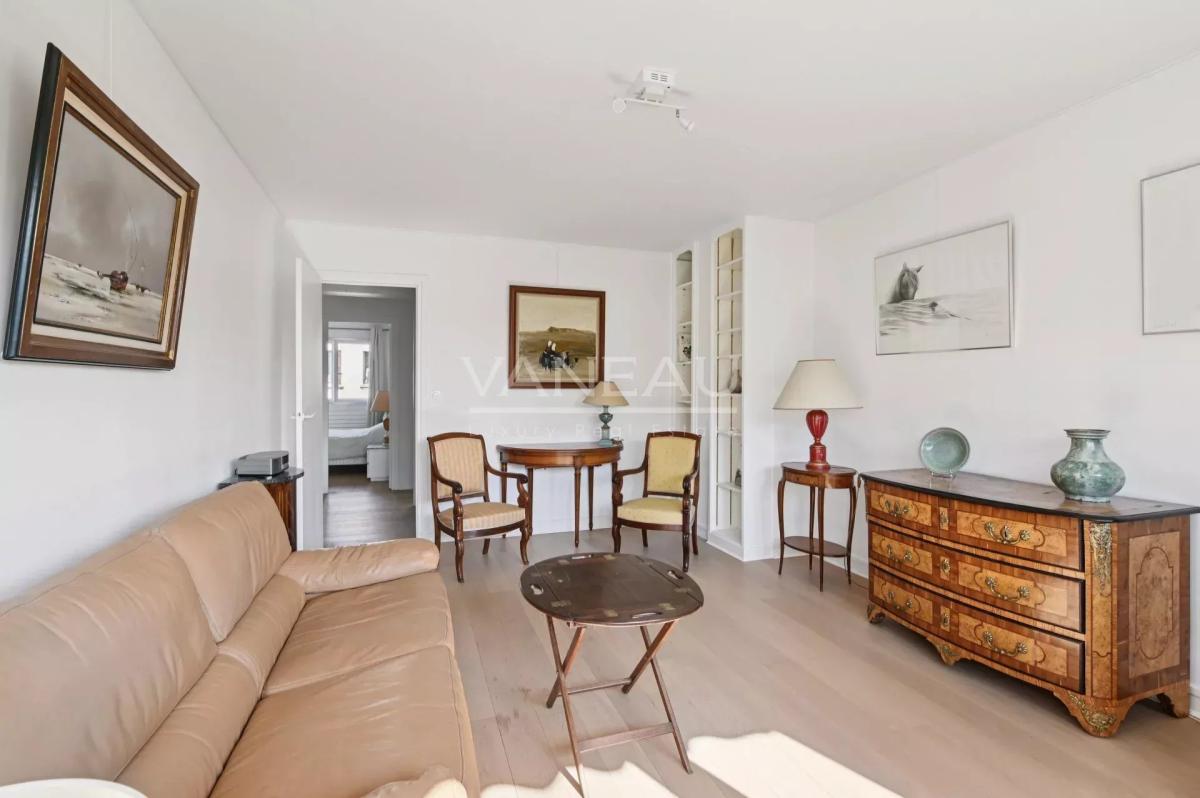 Bel Appartement à Vendre - Paris 16ème