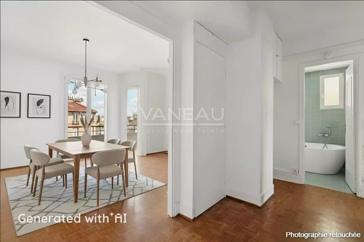 Dernier étage avec balcon et vue dégagée