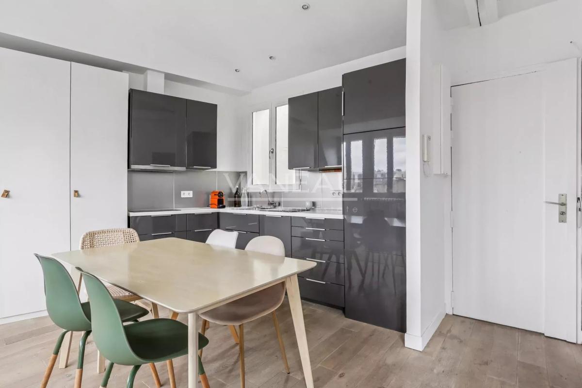 PARIS VIe _ 2P MEUBLEE RUE DE SEINE