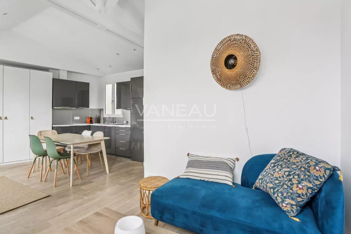 PARIS VIe _ 2P MEUBLEE RUE DE SEINE