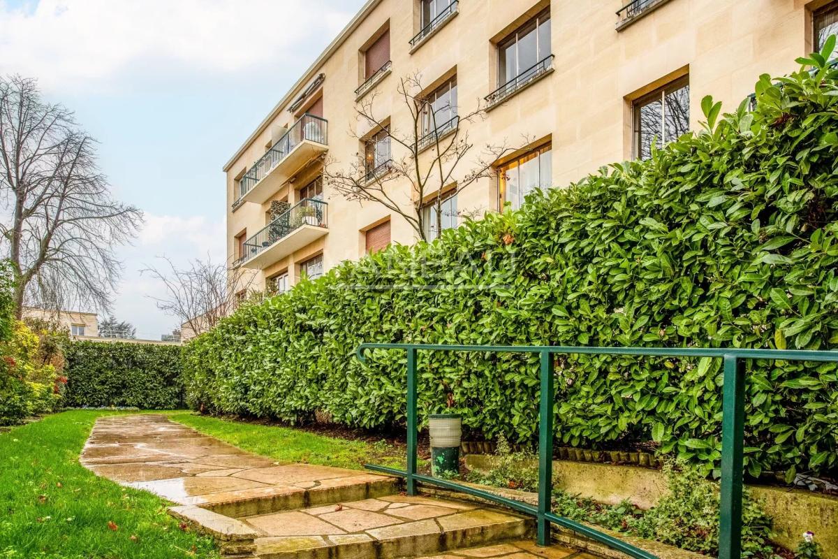 Neuilly Saint-James/Bagatelle - Appartement familial