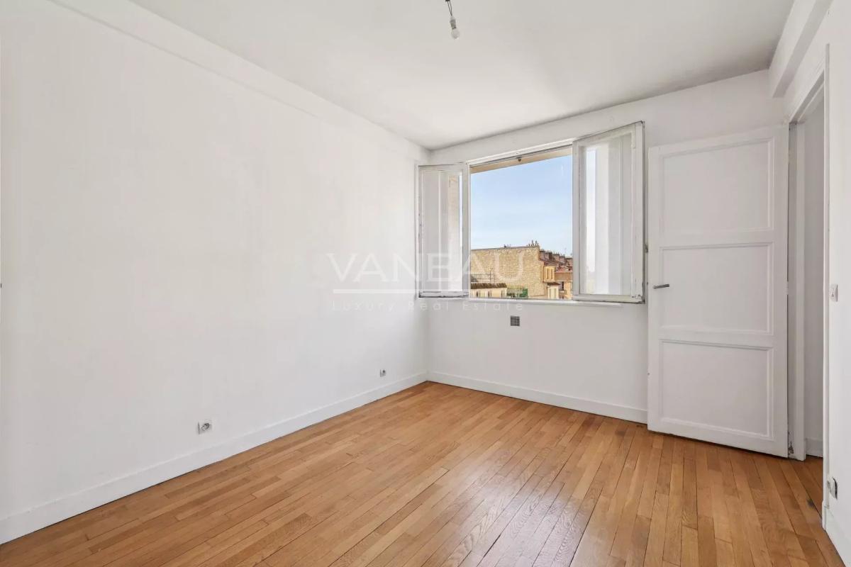 Paris XVe Volontaires – Charmant deux pièces au 5e étage avec as
