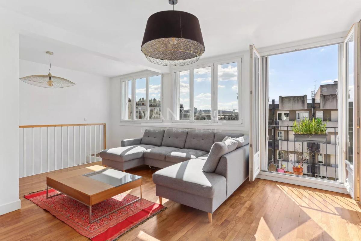 Boulogne Billancourt, Appartement familial en dernier étage avec