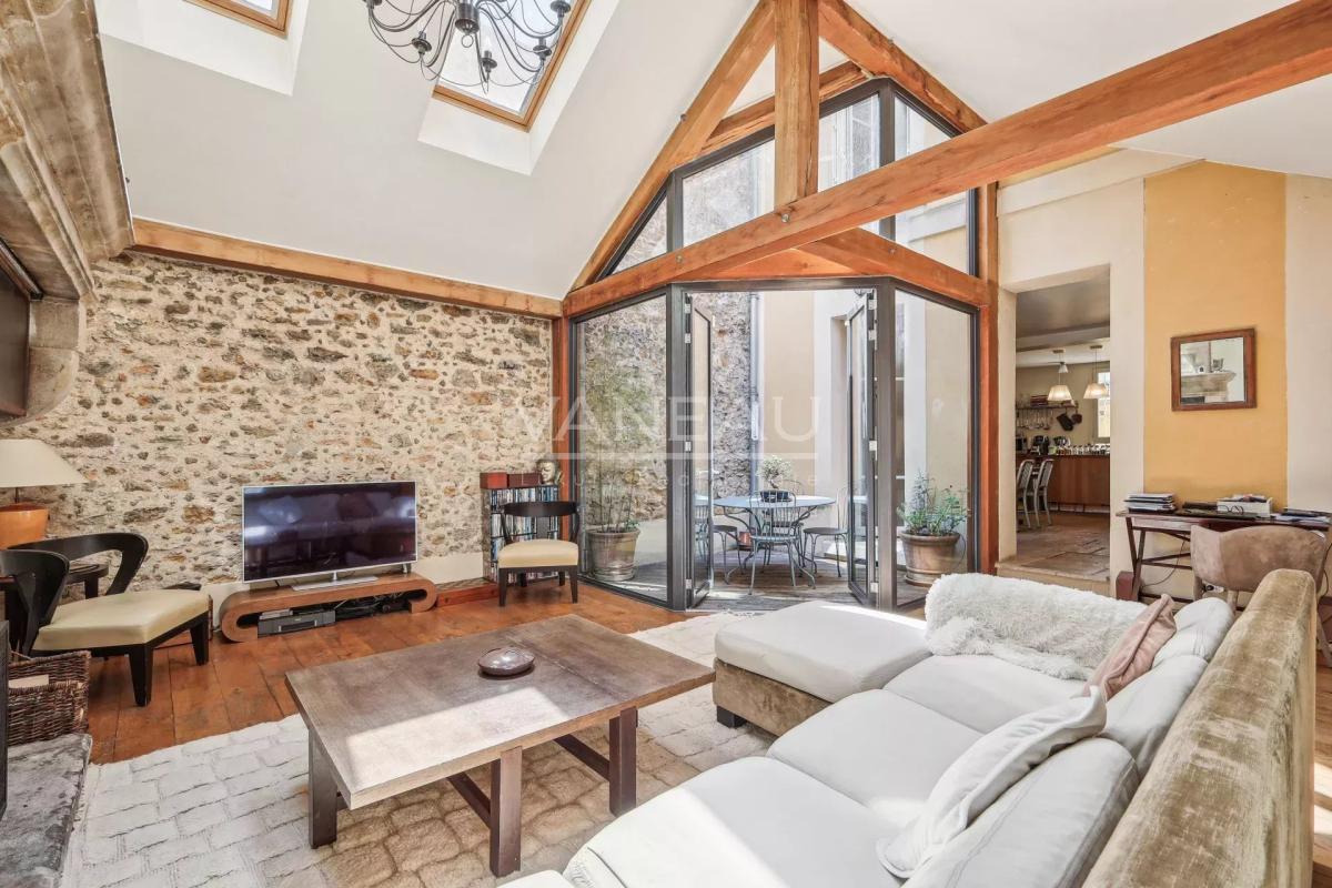 Quatre chambres et une grande pièce de vie