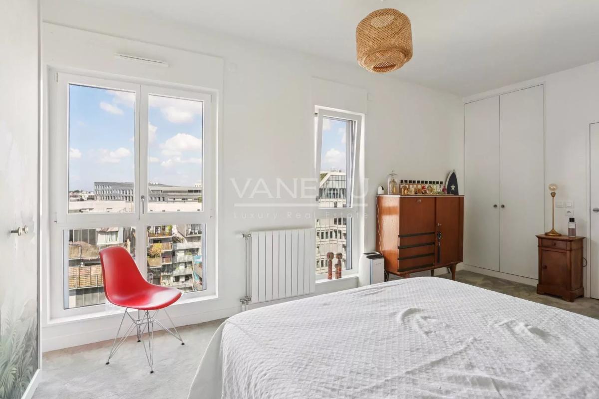 COUP DE CŒUR – DERNIER ÉTAGE - TERRASSE - CLIMATISATION