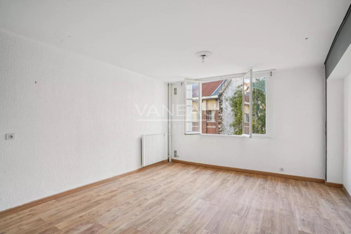 Oberkampf - Lumineux studio sur jardin