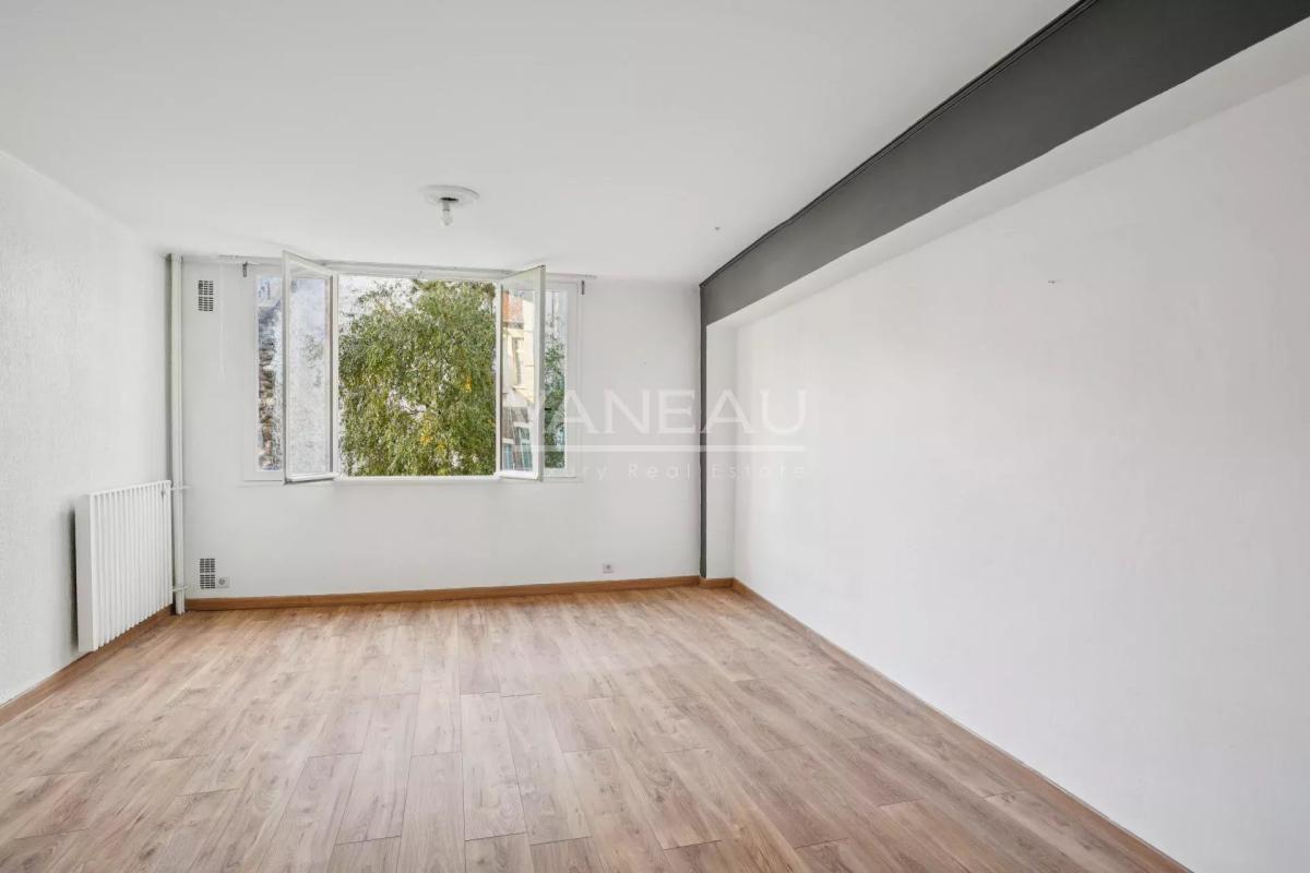 Oberkampf - Lumineux studio sur jardin