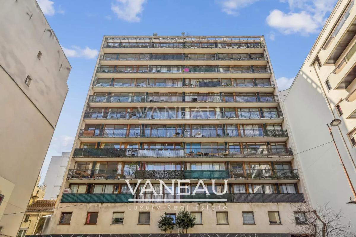 Paris 15ème - 4 pièces étage élevé - Vue dégagée