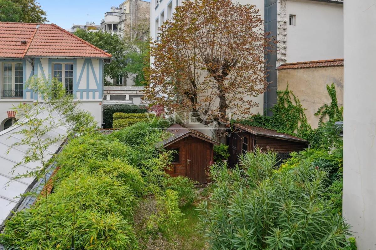 Neuilly sur Seine - Bel ancien - vues jardins