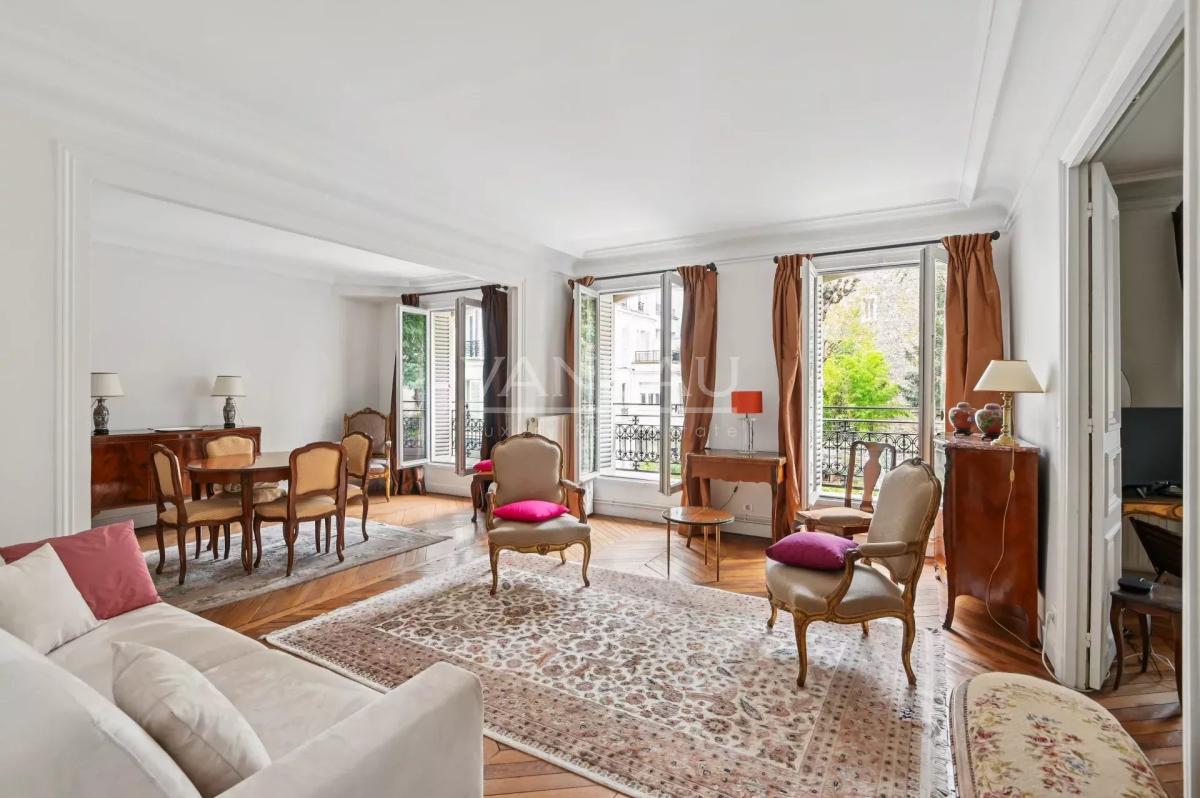 Neuilly sur Seine - Bel ancien - vues jardins