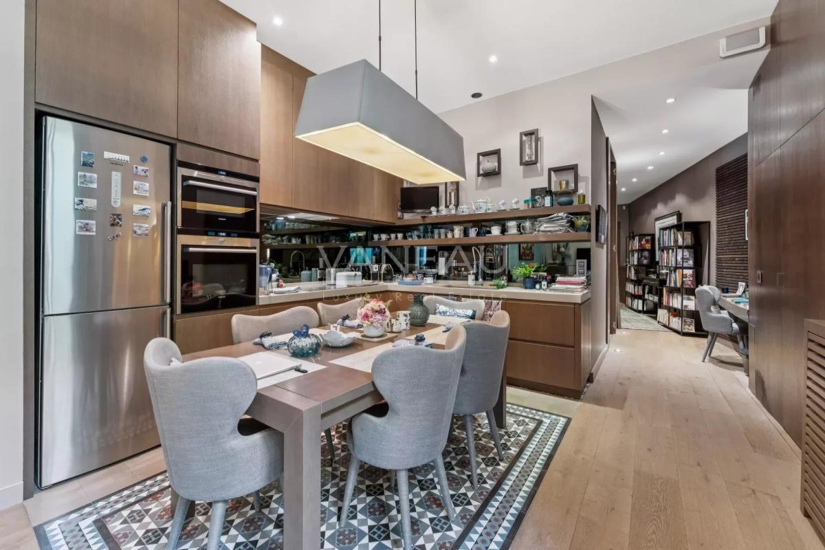 PARIS XVI-FOCH-appartement rénové sur patio