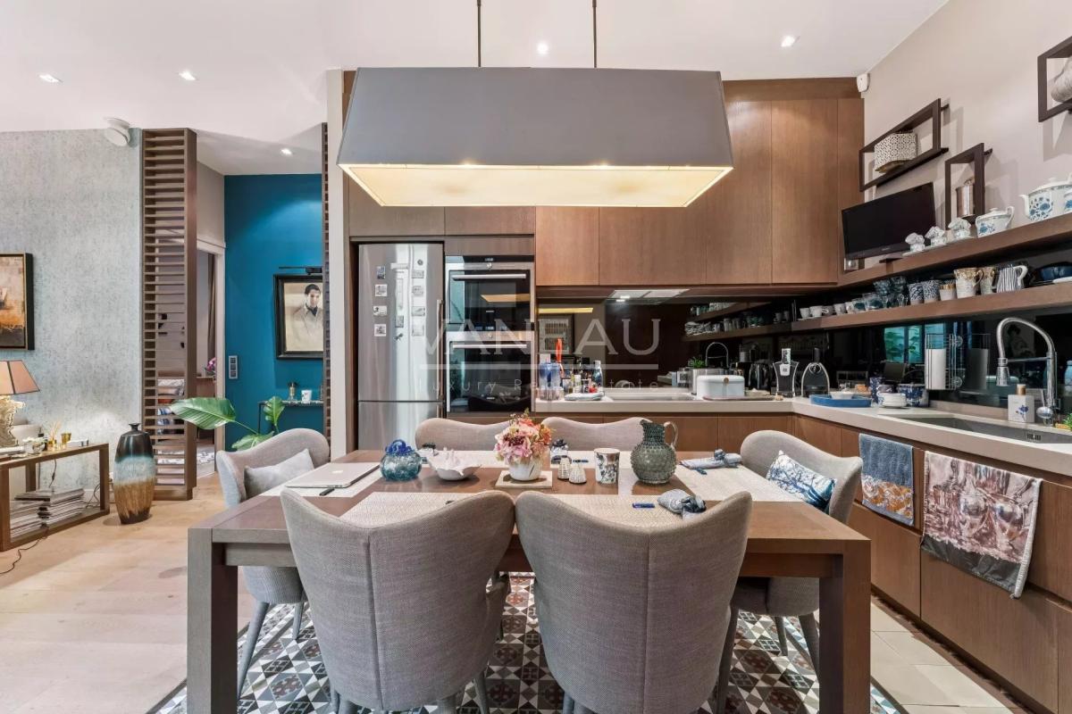 PARIS XVI-FOCH-appartement rénové sur patio