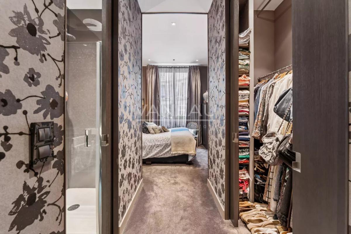 PARIS XVI-FOCH-appartement rénové sur patio