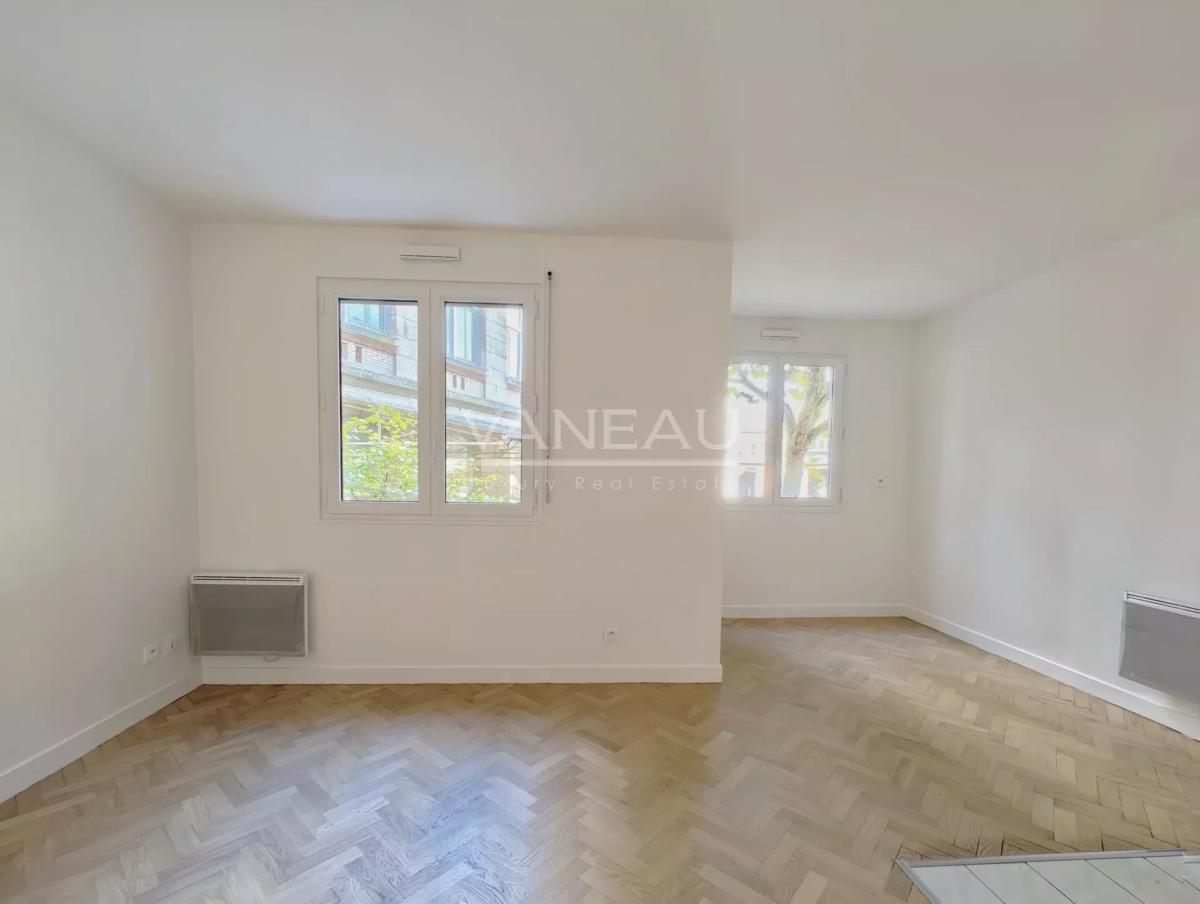 Saint Mandé - Mairie / Bois de Vincennes - 2 Pièces bon état DPE