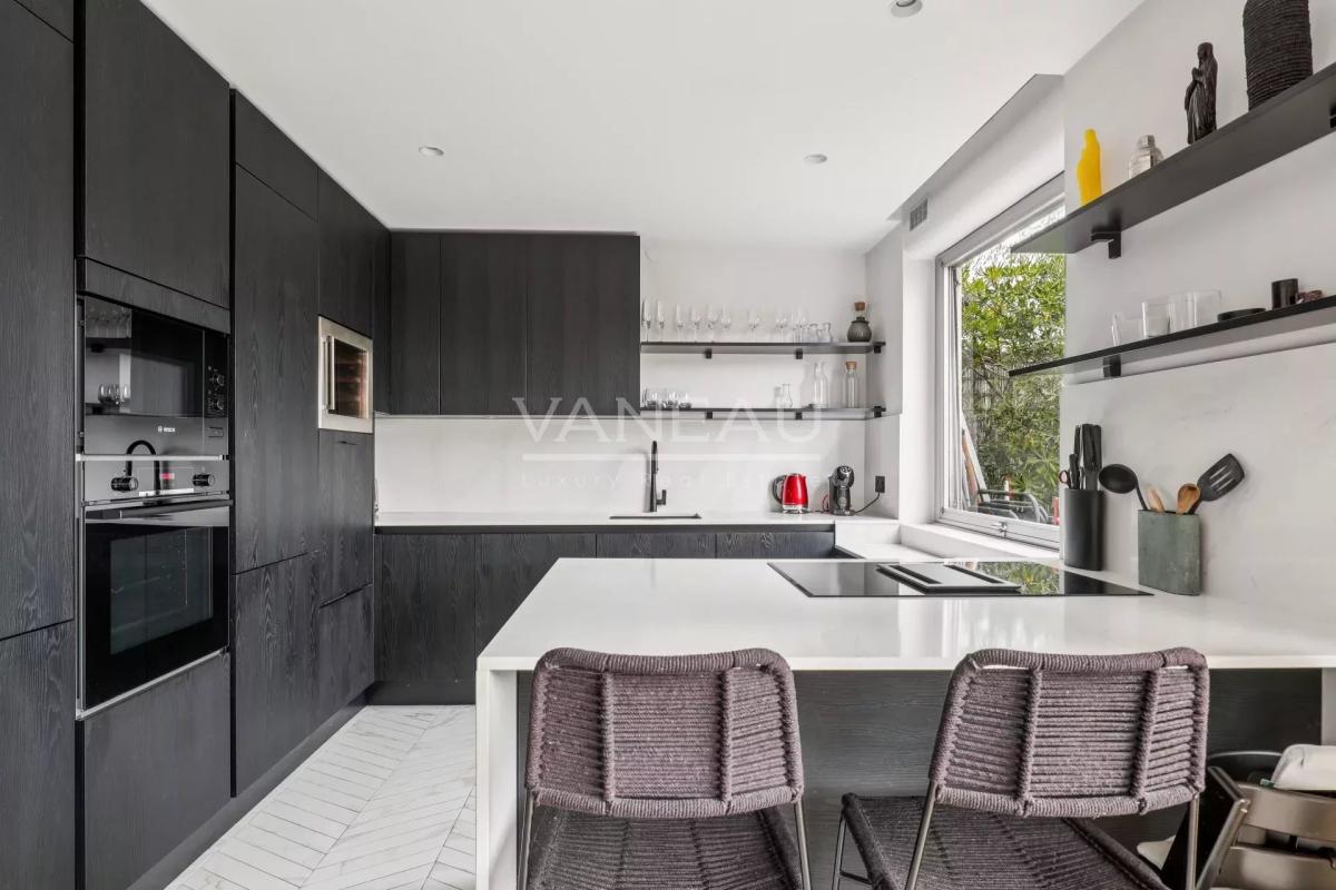 Paris XVII - Parc Monceau - Dernier étage terrasse