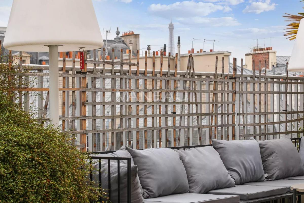 Paris XVII - Parc Monceau - Dernier étage terrasse