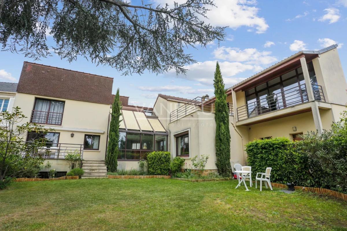 Fontenay-aux-Roses – Maison contemporaine familiale avec jardin