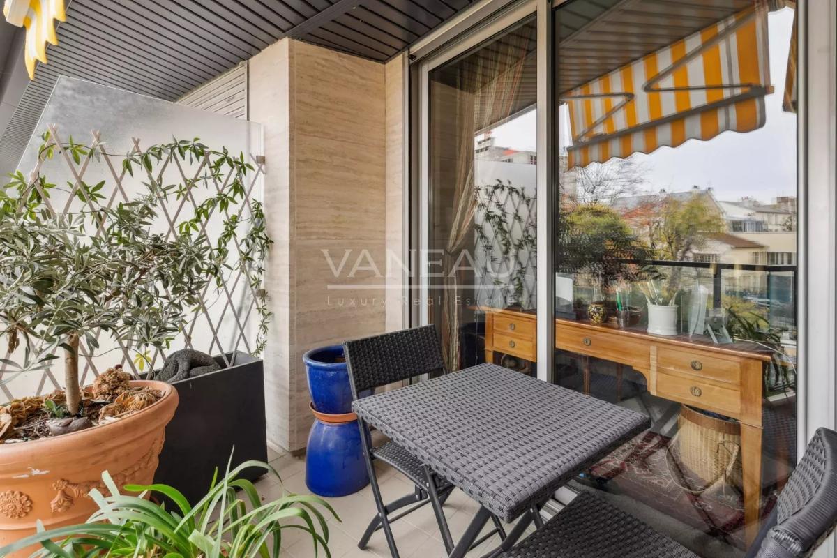 Neuilly/Mairie - Vente en nue-propriété