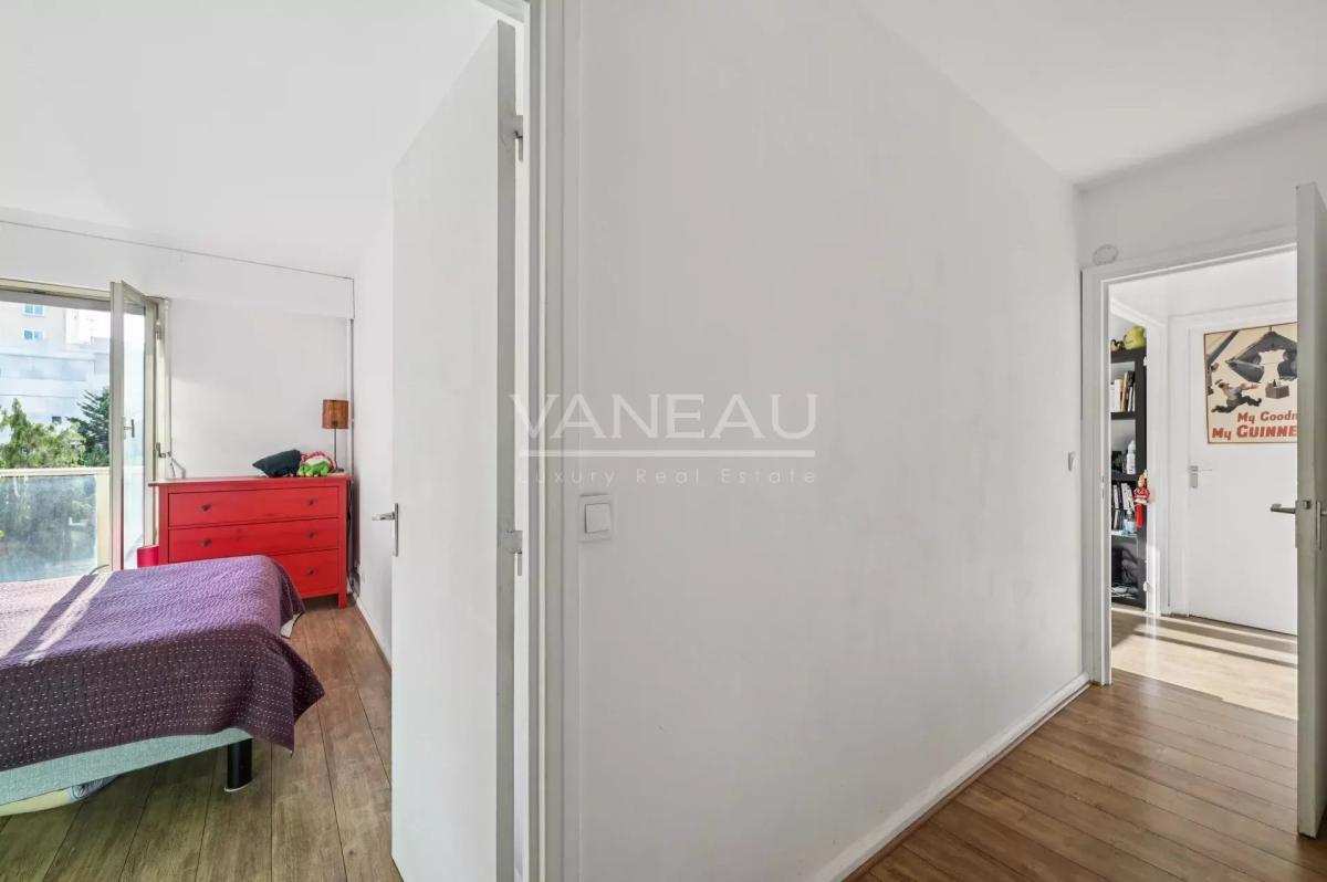 PARIS XV - Lourmel / Convention - Bel appartement avec balcon