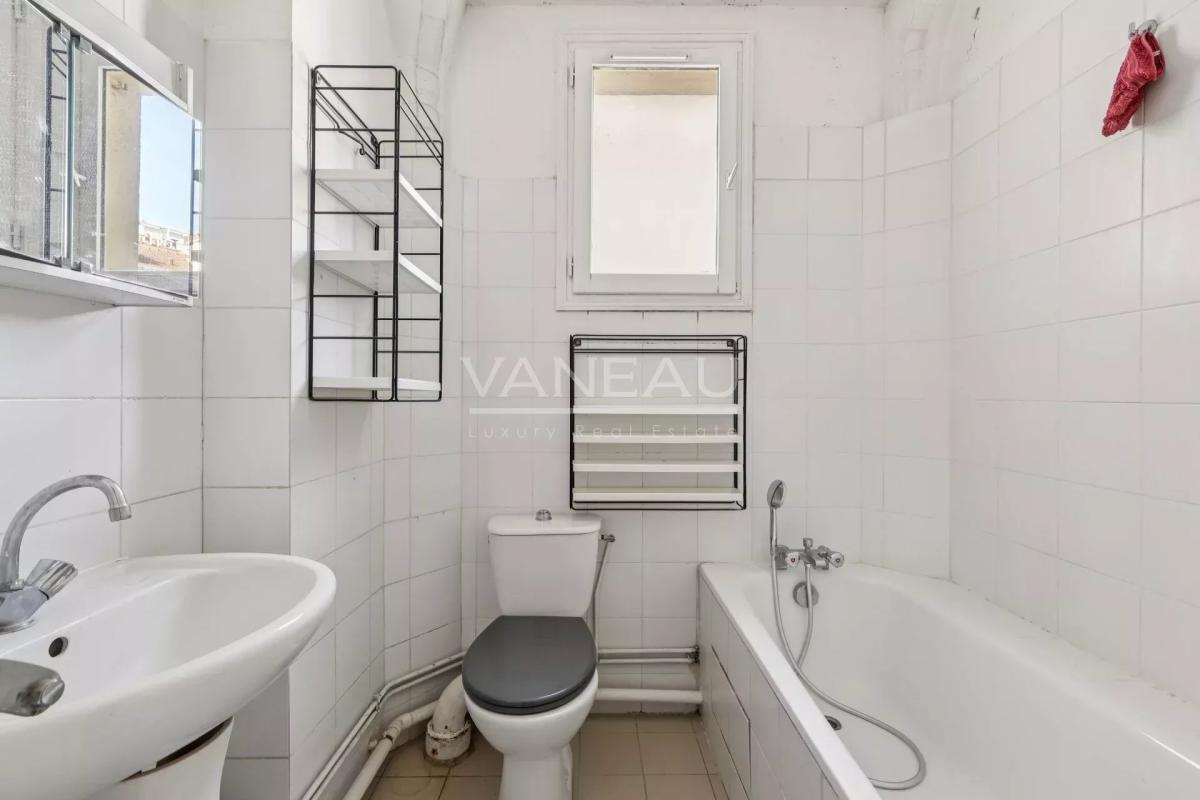 Paris XVe Volontaires – Charmant deux pièces au 5e étage avec as