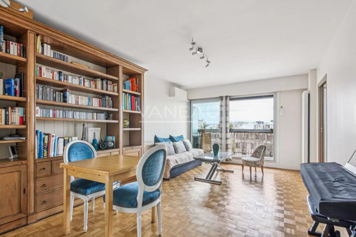 Paris XVe – Boucicaut / Charles Michels : Appartement dernier ét