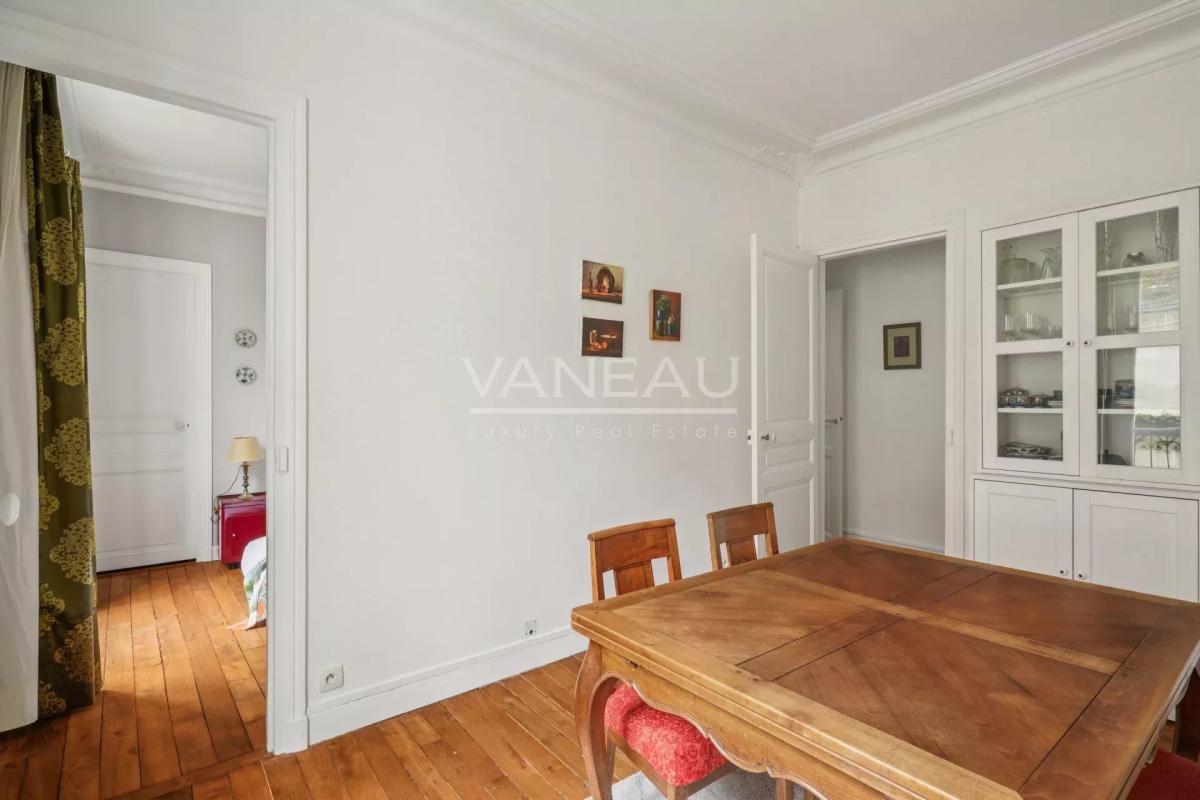 PARIS XV - Villa Poirier : Charmant appartement haussmannien