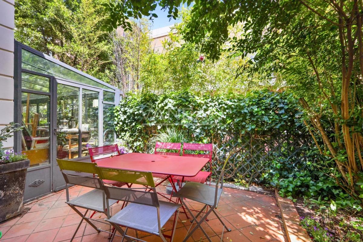 Villa privée, maison familiale avec extérieur