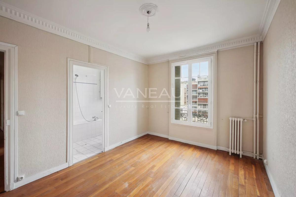 MEUDON - EN ETAGE AVEC ASCENSEUR ET SANS VIS A VIS