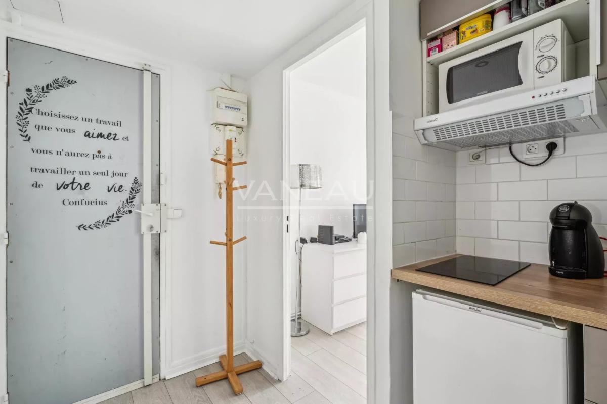 Studio au calme, au pied de Montmartre